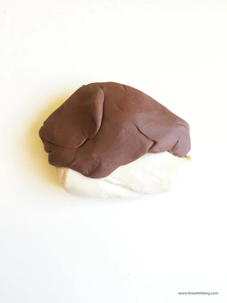 Chocolate chip cookie fun inspired by the classic book if you give a mouse a cookie. Playdough mat for counting fun at @theartkit www.theartkitblog.com