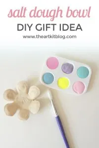 SALT DOUGH FLOWER BOWLS DIY GIFT IDEA MOTHERS DAY GIFT FOR KIDS TO MAKE THE ART KIT