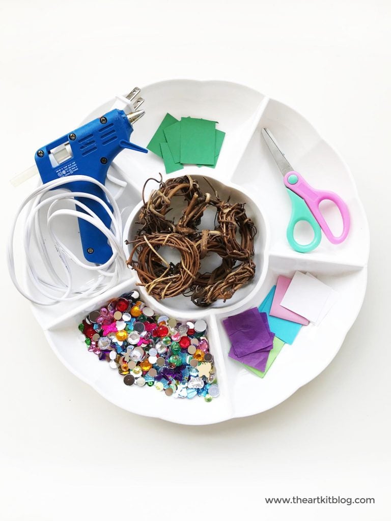 How to make mini wreaths diy craft from @theartkit The Art Kit