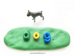 spelling-practice-with-playdough-the-art-kit-letter-practice-pinterest