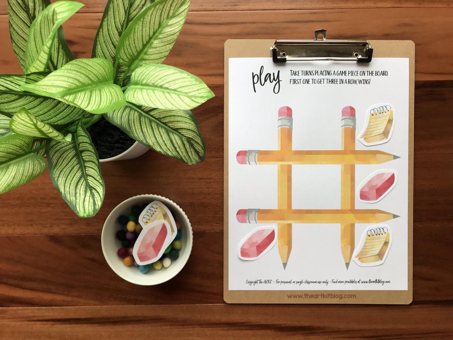 Cute Tic Tac Toe Printable Game - FREE!! - The Art Kit