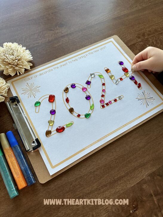 Simple New Year's Craft for Kids {Free Printable} - The Art Kit
