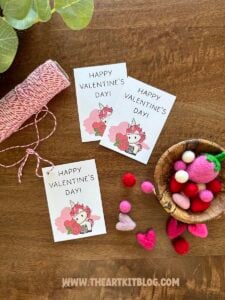 happy-valentines-day-gift-tags-card-printable-unicorn_the-art-kit-1