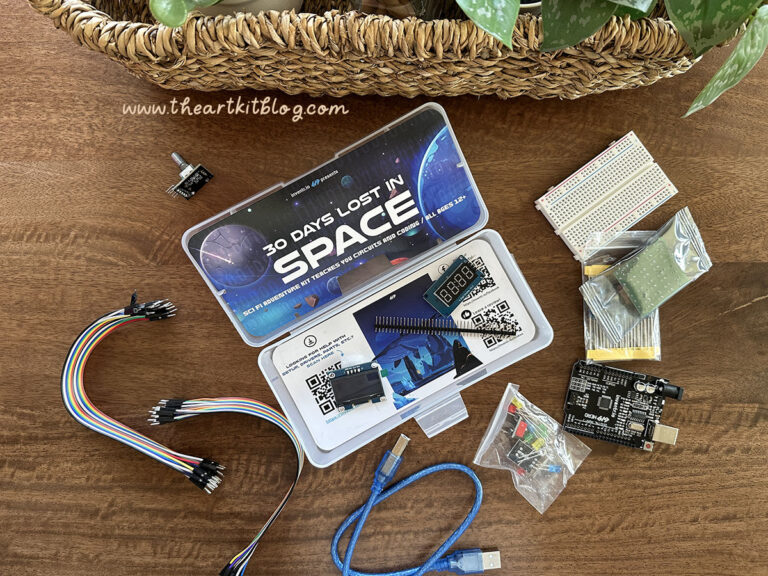 30 Days Lost in Space: STEM Kit Review!