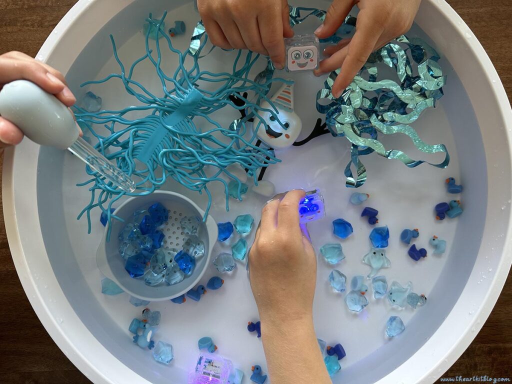 water-kids-play