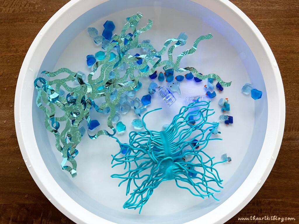 water-sensory-bin