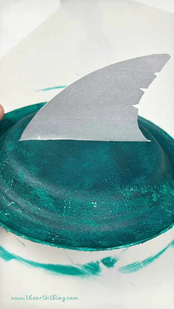 shark-paper-plate-craft-4