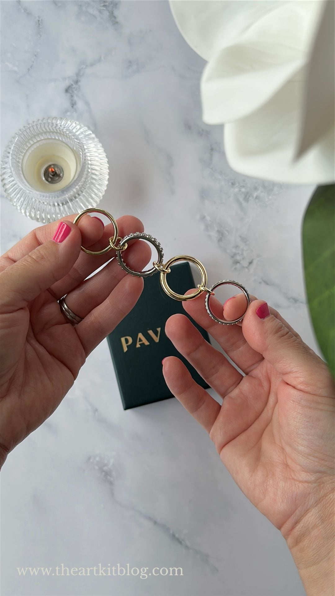 pavoi-interlocking-ring