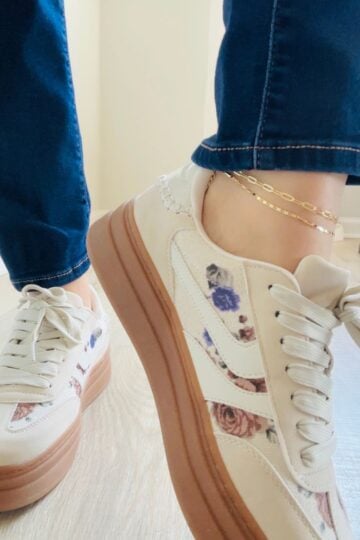 project-clouds-sneakers-pavoi-anklets